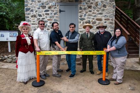 Pleasants Stone House Ribbon Cutting
