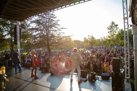 No Duh: The Ultimate Tribute to No Doubt at Mile Square Regional Park.